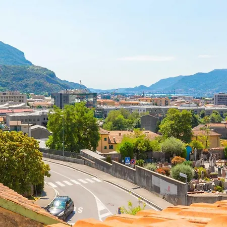 Free Wi-fi, Parking & Bike Service *