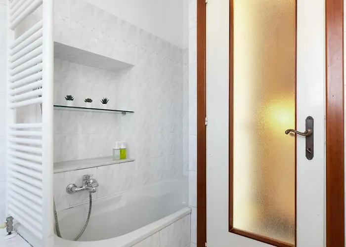 Daire Free Wi-fi, Parking & Bike Service *