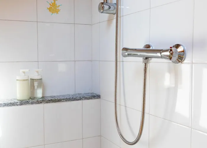 Free Wi-fi, Parking & Bike Service Daire Lecco